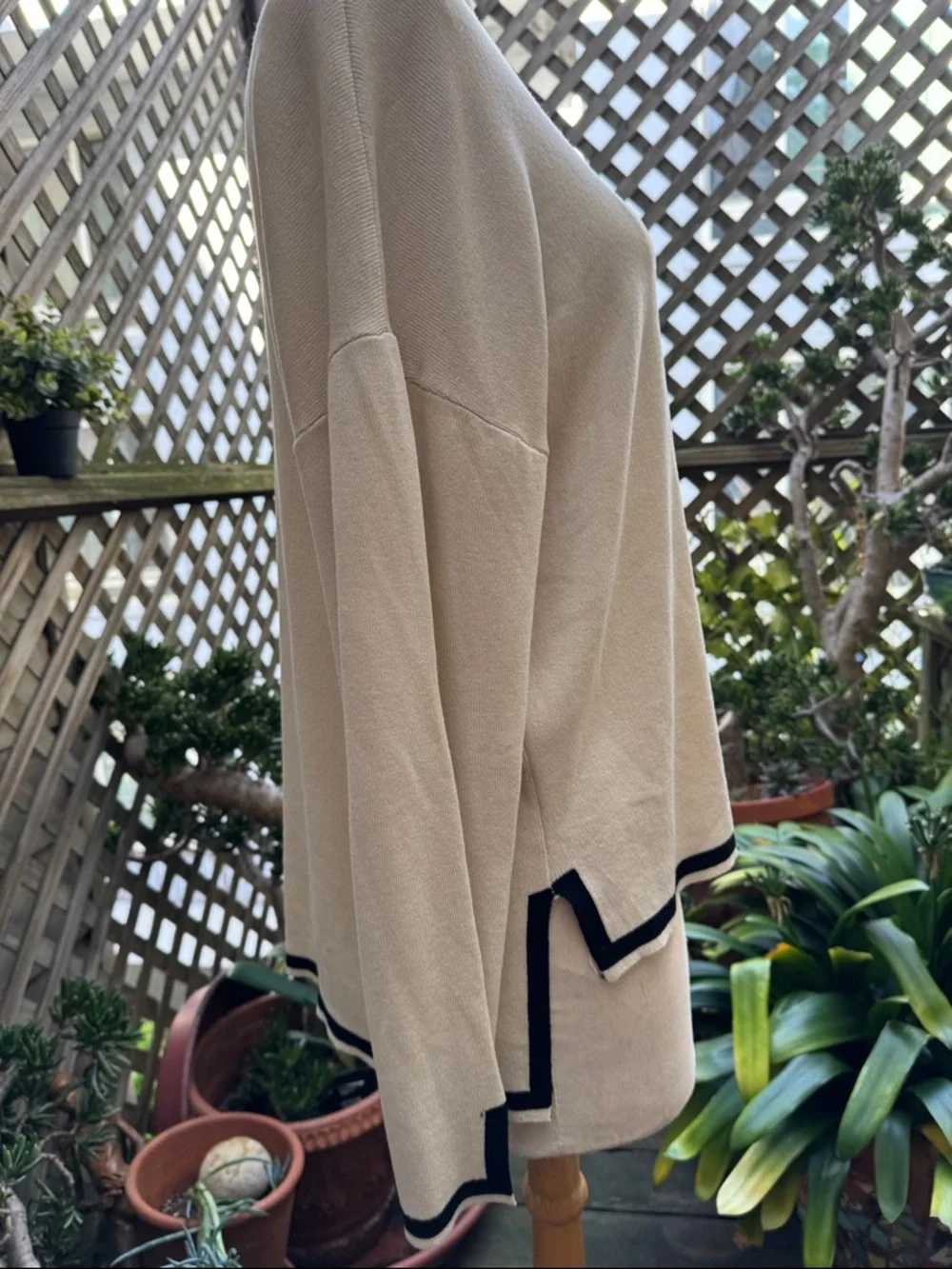 Cream Long-Sleeve Knit Sweater with Black Trim - Women's XL. Hi-Lo. - Picture 2 of 10